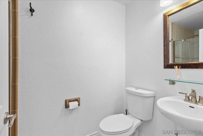 9012 Westvale Rd, House other with 4 bedrooms, 4 bathrooms and 6 parking in San Diego CA | Image 23