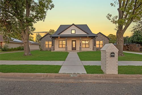 3201 Anthony Dr, Sherman, TX, 75092-3484 | Card Image