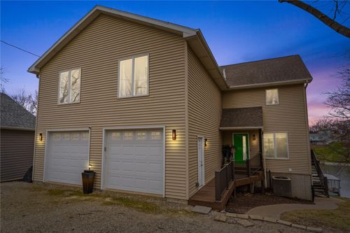 246 Hillcrest Rdg, Montezuma, IA, 50171-8483 | Card Image