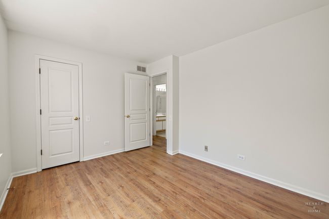 664 Silk Oak Ln, Townhouse with 2 bedrooms, 3 bathrooms and 2 parking in Crystal Lake IL | Image 23