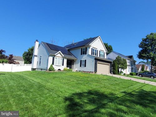 10 Charles Ave, BLACKWOOD, NJ, 08012-5324 | Card Image