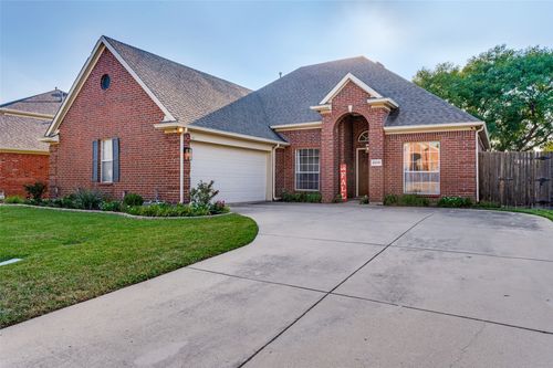 8205 Mt Mckinley Rd, Fort Worth, TX, 76137-5336 | Card Image