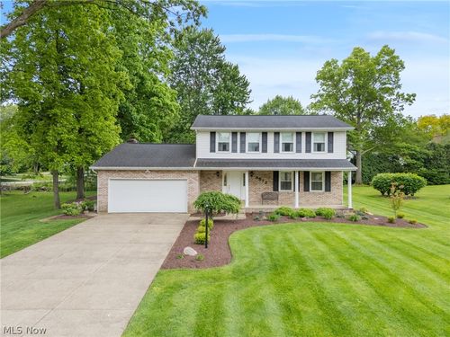 9572 Beryl St Nw, Canal Fulton, OH, 44614-9349 | Card Image
