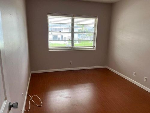 e-114 Salisbury E, West Palm Beach, FL, 33417-1955 | Card Image