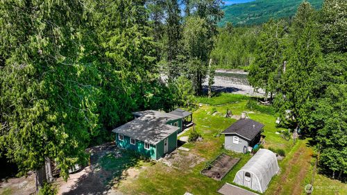 6070 Saxon Road, Acme, WA, 98220 | Card Image