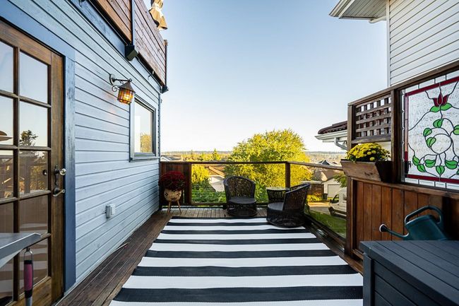 1716 7 Th Ave, House other with 3 bedrooms, 3 bathrooms and null parking in New Westminster BC | Image 11