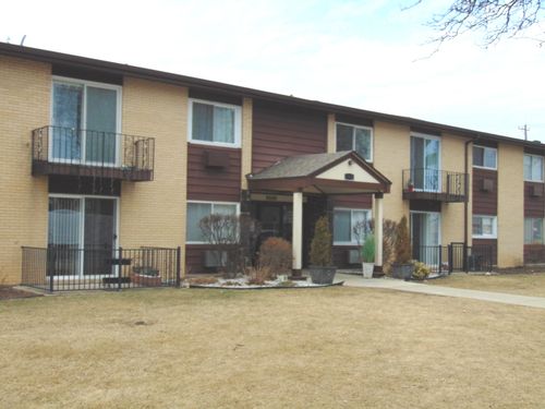 208h-9588 Terrace Pl, Des Plaines, IL, 60016-3995 | Card Image