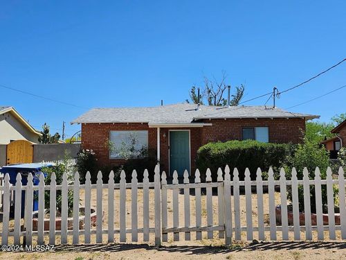 1414 E Roger Rd, Tucson, AZ, 85719-1140 | Card Image