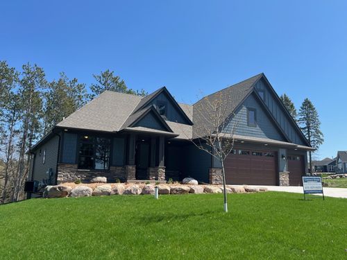 9998 211th Ct N, Forest Lake, MN, 55025-2924 | Card Image