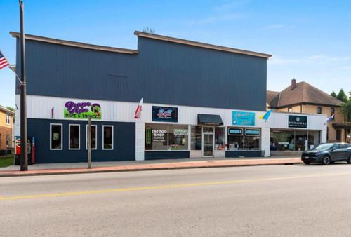 118 E Pulaski Street, Pulaski, WI, 54162 | Card Image
