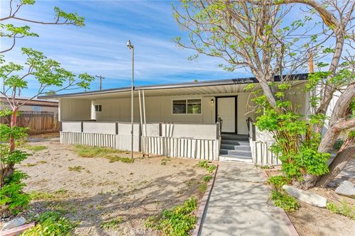 52066 Date Ave, Cabazon, CA, 92230-5227 | Card Image