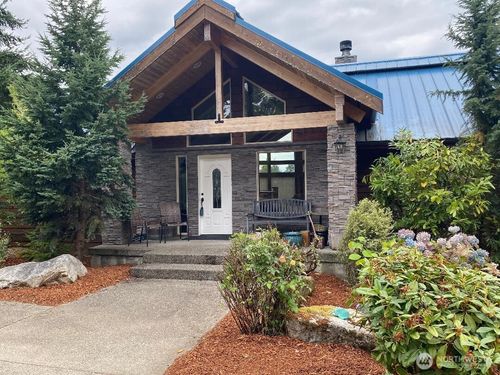 15065 Bandix Rd Se, Olalla, WA, 98359-9320 | Card Image