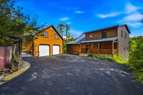 1590 Tranquility Trl, Dandridge, TN, 37725-5453 | Card Image