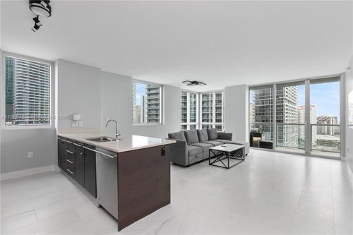 apt-1801-500 Brickell Ave, Miami, FL, 33131-2580 | Card Image