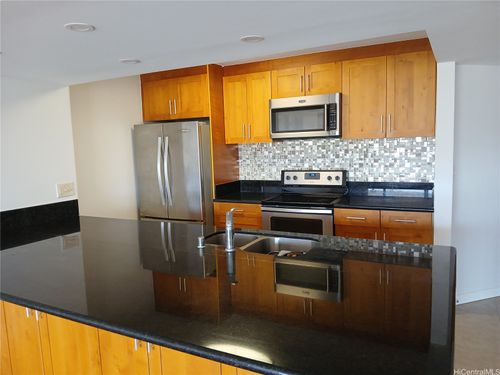 apt-706-581 Kamoku St, Honolulu, HI, 96826-5203 | Card Image