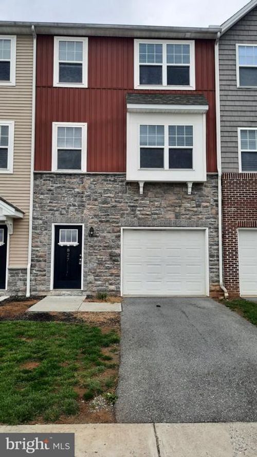827 Schooner Ln, MECHANICSBURG, PA, 17050-2872 | Card Image