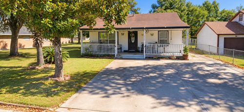4730 Lewis Dr, Port Arthur, TX, 77642-1611 | Card Image