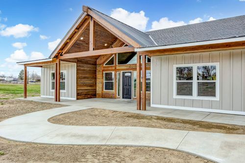 6133 S Moore Rd, Prosser, WA, 99350-7834 | Card Image