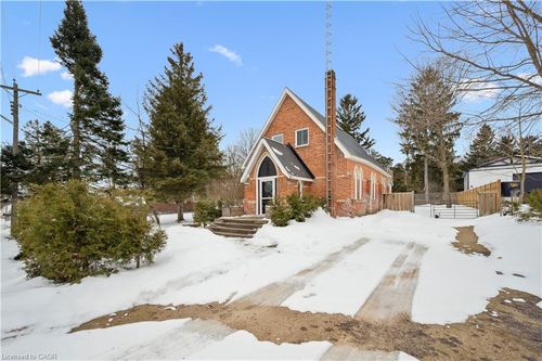 8946 Wellington Road 16, Kenilworth, ON, N0G2E0 | Card Image