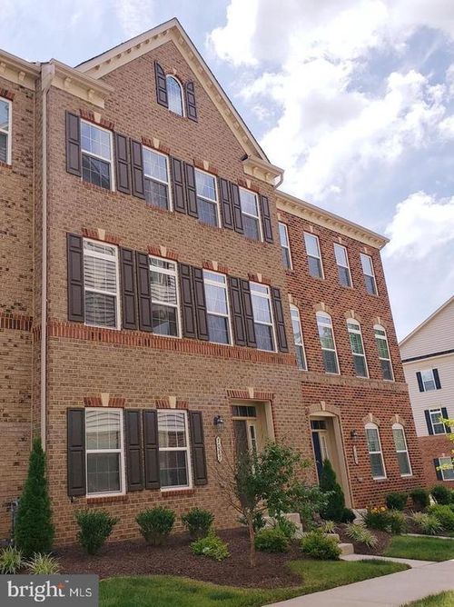 7087 Darbey Knoll Dr, GAINESVILLE, VA, 20155-3634 | Card Image