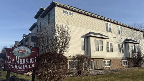 3957 Maple Grove Dr, Madison, WI, 53719-1842 | Card Image