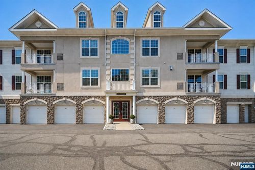 3 Slate Ct, Little Falls, NJ, 07424-4245 | Card Image