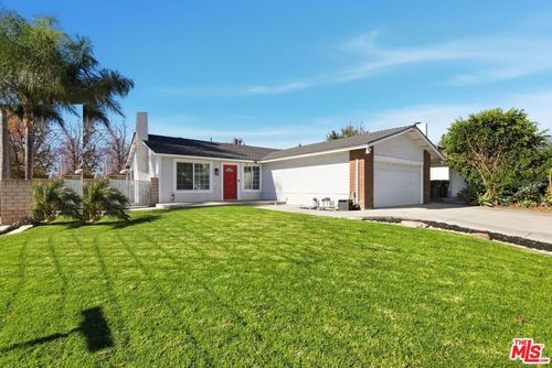 8672 Oak Dr, Rancho Cucamonga, CA, 91730 | Card Image