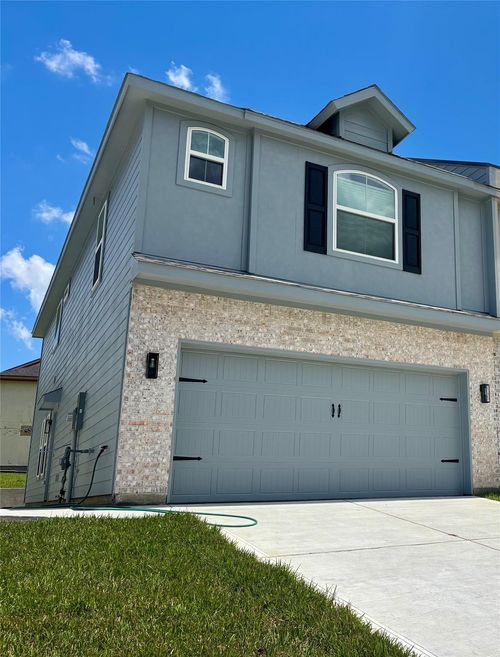 116 Capetown, Montgomery, TX, 77356 | Card Image