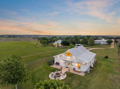 5025 Wickel Rd, Burton, TX, 77835-5343 | Card Image