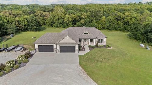 6588 Hughes Rd, Odessa, MO, 64076-7393 | Card Image