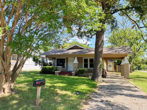 1601 W Bond St, Denison, TX, 75020-1704 | Card Image