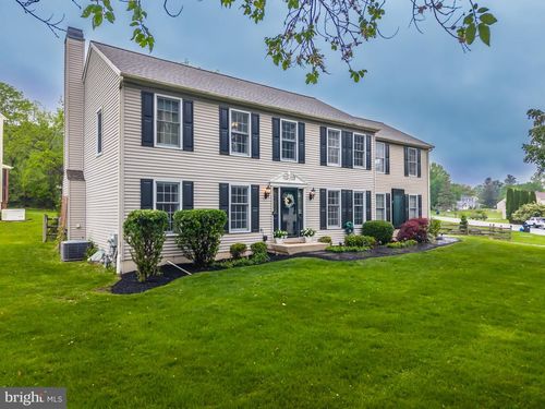 315 Tapestry Cir, Exton, PA, 19341-2087 | Card Image