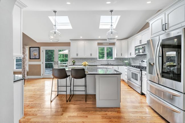 86 Walnut Tree Hill Rd, House other with 4 bedrooms, 4 bathrooms and null parking in Shelton CT | Image 15