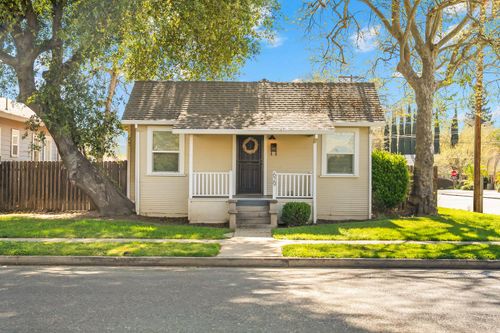 629 Oak Street, Roseville, CA, 95678 | Card Image