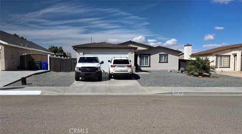10580 Wakefield St E, Adelanto, CA, 92301-4855 | Card Image