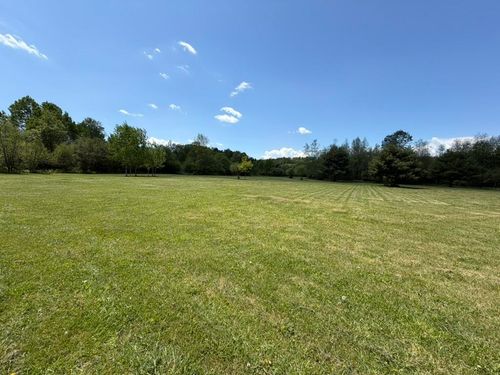 3 Breakneck Rd, Newport, NH, 03773-1818 | Card Image