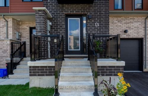 15 Haven Lane, Barrie, ON, L9J0M4 | Card Image