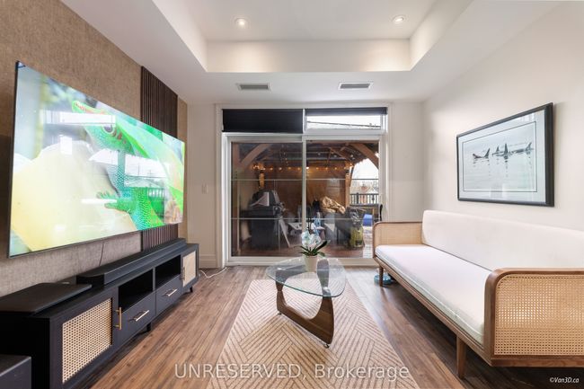 209 - 17 Baldwin St, Condo with 3 bedrooms, 3 bathrooms and null parking in Whitby ON | Image 17