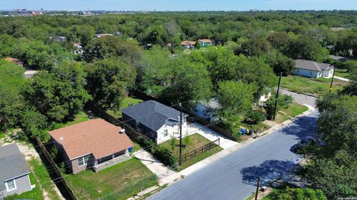 551 Ferris Ave, San Antonio, TX, 78220-2315 | Card Image