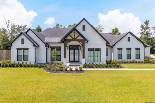 10110 Mauriel Ln, Baton Rouge, LA, 70817-7767 | Card Image