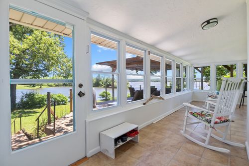 1090 Eva Harbor Rd, Eva, TN, 38333-5902 | Card Image