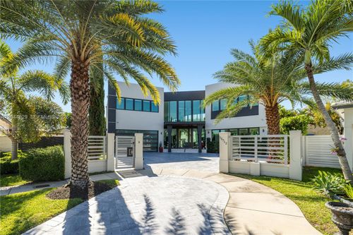15712 Sw 69th Ln, Miami, FL, 33193-5506 | Card Image
