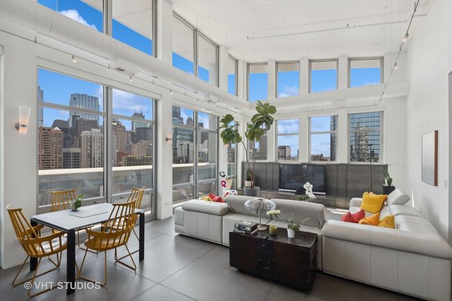 APT-1401 - 740 W Fulton St, Condo with 3 bedrooms, 3 bathrooms and 2 parking in CHICAGO IL | Image 5