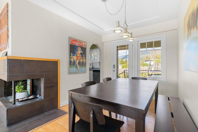 402 E 17 Th Street, House other with 3 bedrooms, 2 bathrooms and 2 parking in North Vancouver BC | Image 7