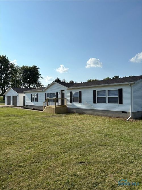 17830 County Road C, Wauseon, OH, 43567-9464 | Card Image