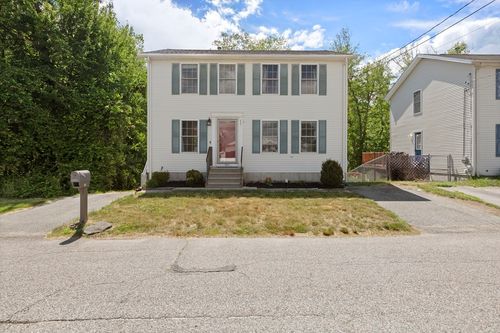 210 Morris St, Cumberland, RI, 02864-6532 | Card Image