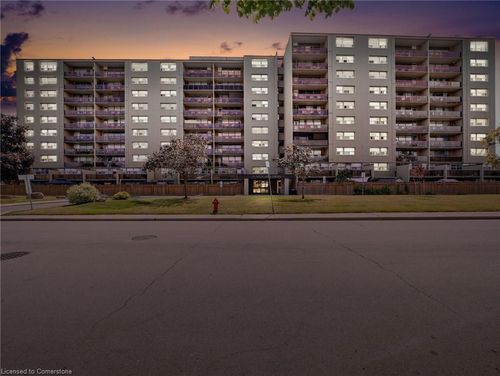 912-15 Nicklaus Drive, Hamilton, ON, L8K5J5 | Card Image