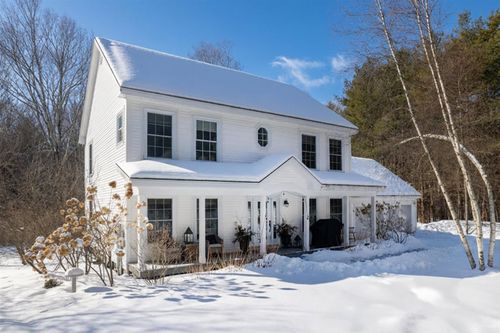 201 Owls Head Hill Ln, Dorset, VT, 05251-4439 | Card Image