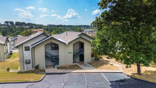 3-2700 Green Mountain Dr, Branson, MO, 65616-3876 | Card Image