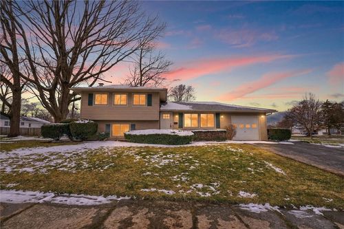 149 Centerwood Dr, Greece, NY, 14616-2409 | Card Image